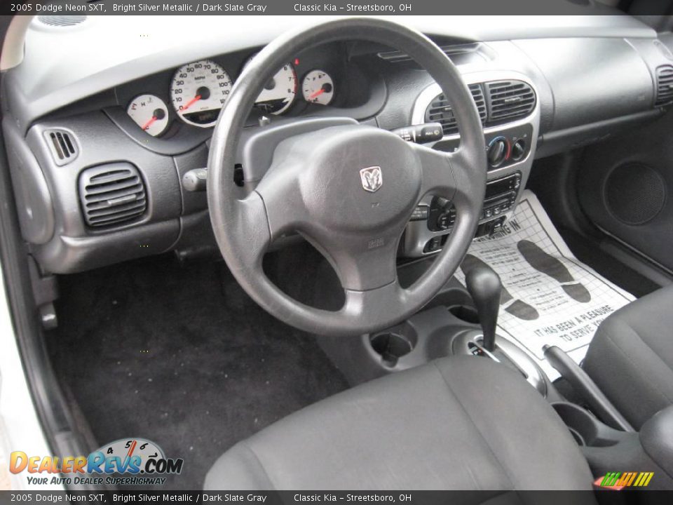 2005 Dodge Neon SXT Bright Silver Metallic / Dark Slate Gray Photo #28