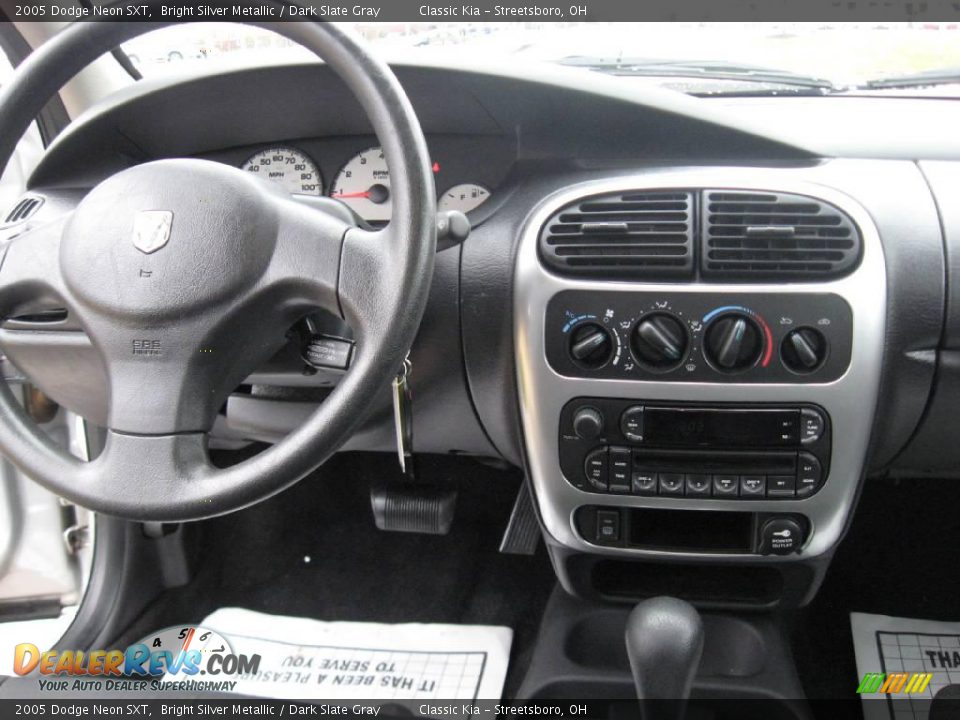 2005 Dodge Neon SXT Bright Silver Metallic / Dark Slate Gray Photo #30