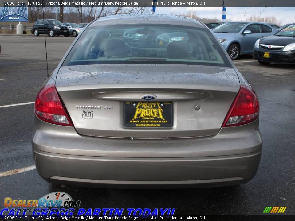 2006 Ford Taurus SE Arizona Beige Metallic / Medium/Dark Pebble Beige Photo #7