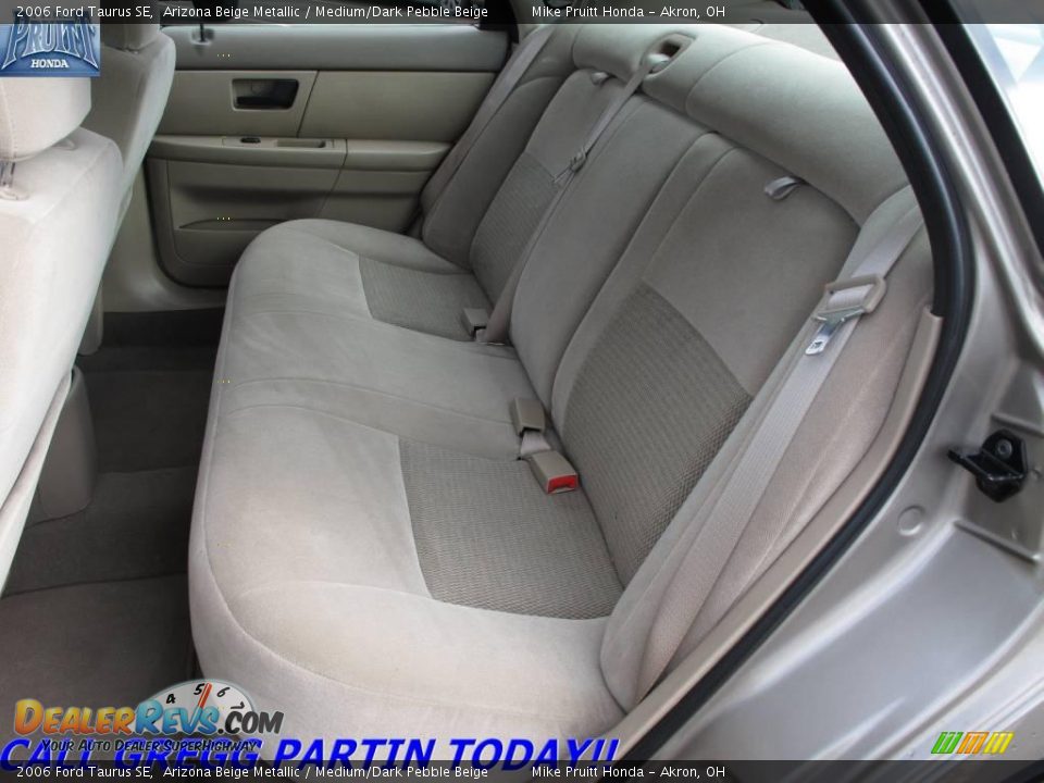 2006 Ford Taurus SE Arizona Beige Metallic / Medium/Dark Pebble Beige Photo #10