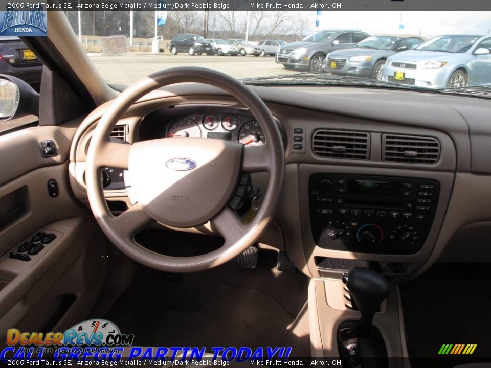 2006 Ford Taurus SE Arizona Beige Metallic / Medium/Dark Pebble Beige Photo #13