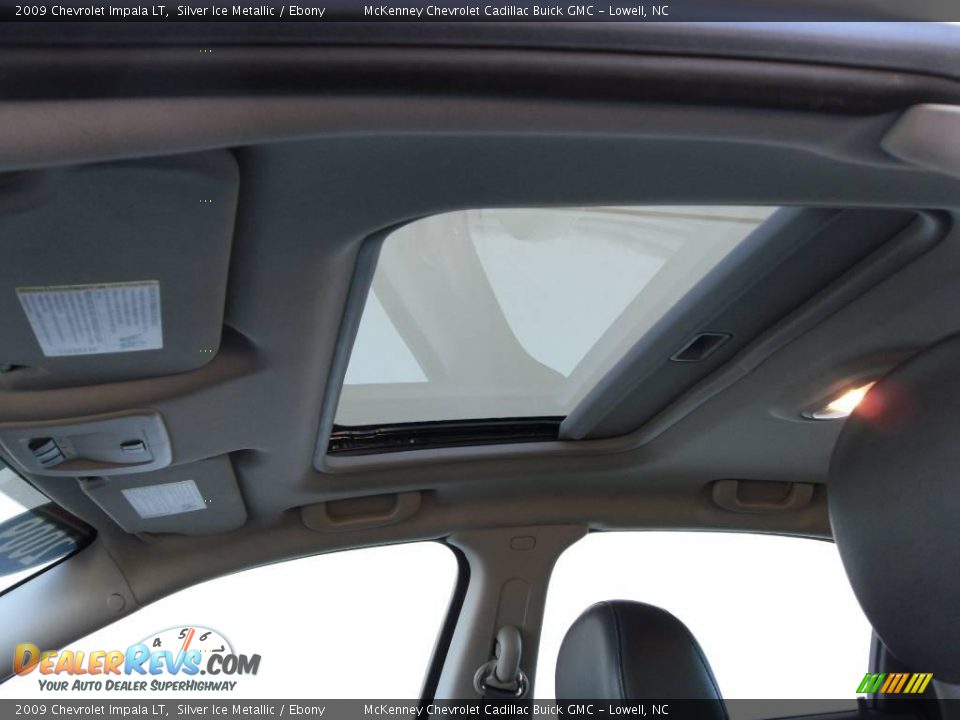 2009 Chevrolet Impala LT Silver Ice Metallic / Ebony Photo #22