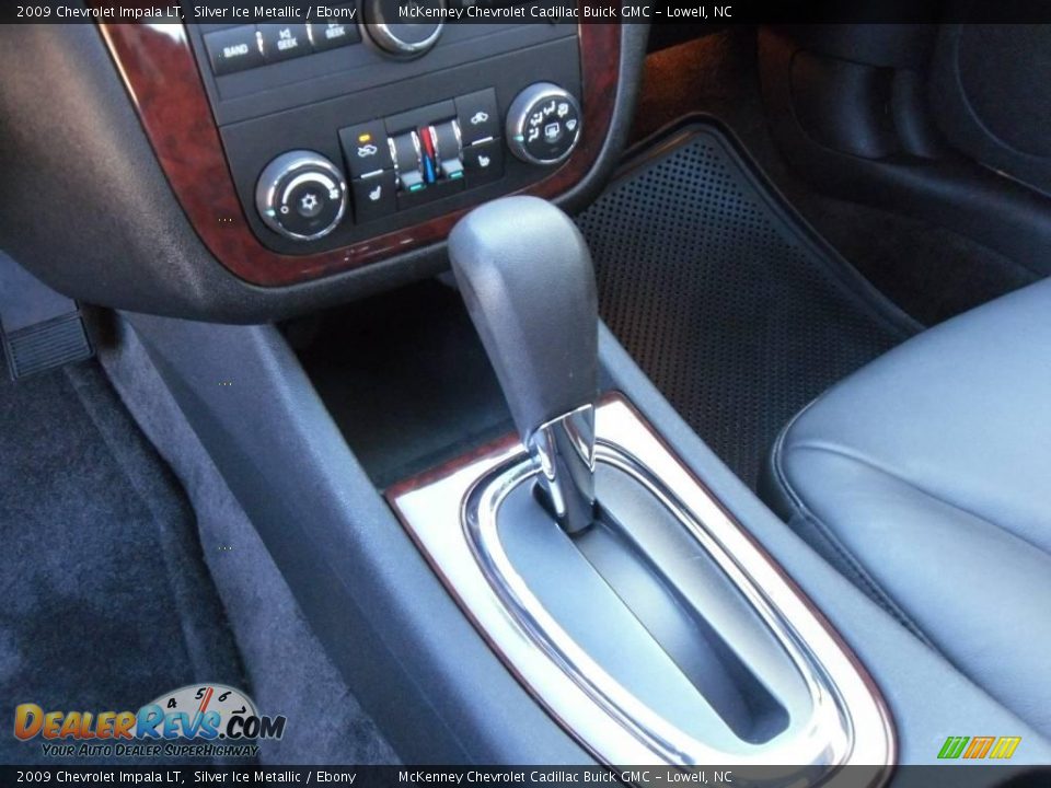 2009 Chevrolet Impala LT Silver Ice Metallic / Ebony Photo #23