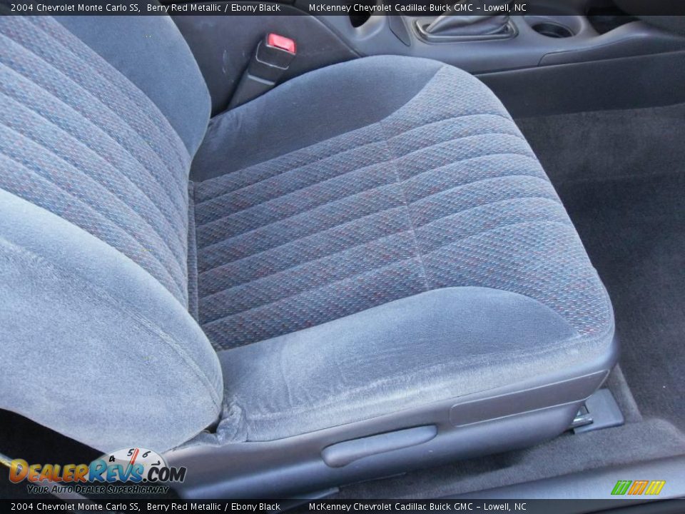 2004 Chevrolet Monte Carlo SS Berry Red Metallic / Ebony Black Photo #13