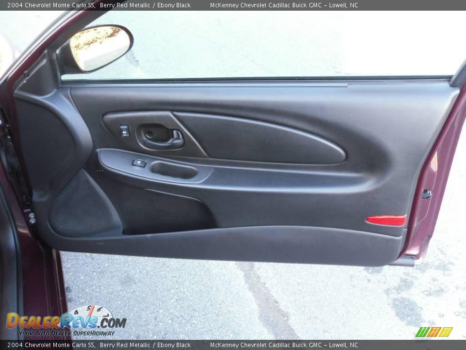 2004 Chevrolet Monte Carlo SS Berry Red Metallic / Ebony Black Photo #15