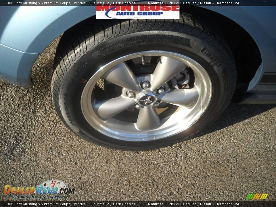 2006 Ford Mustang V6 Premium Coupe Windveil Blue Metallic / Dark Charcoal Photo #24
