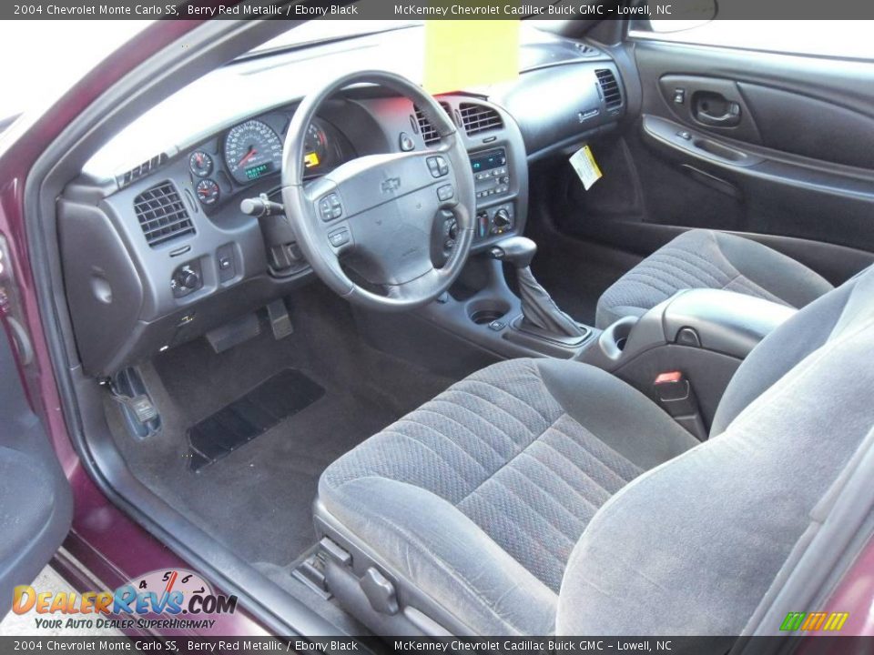 2004 Chevrolet Monte Carlo SS Berry Red Metallic / Ebony Black Photo #25