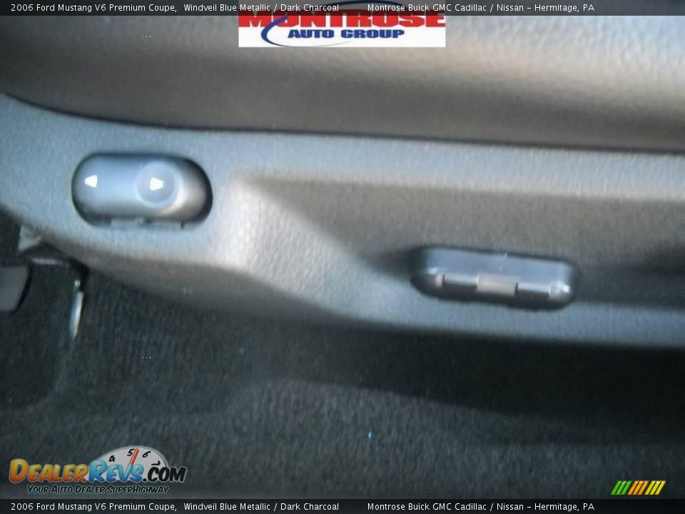 2006 Ford Mustang V6 Premium Coupe Windveil Blue Metallic / Dark Charcoal Photo #29