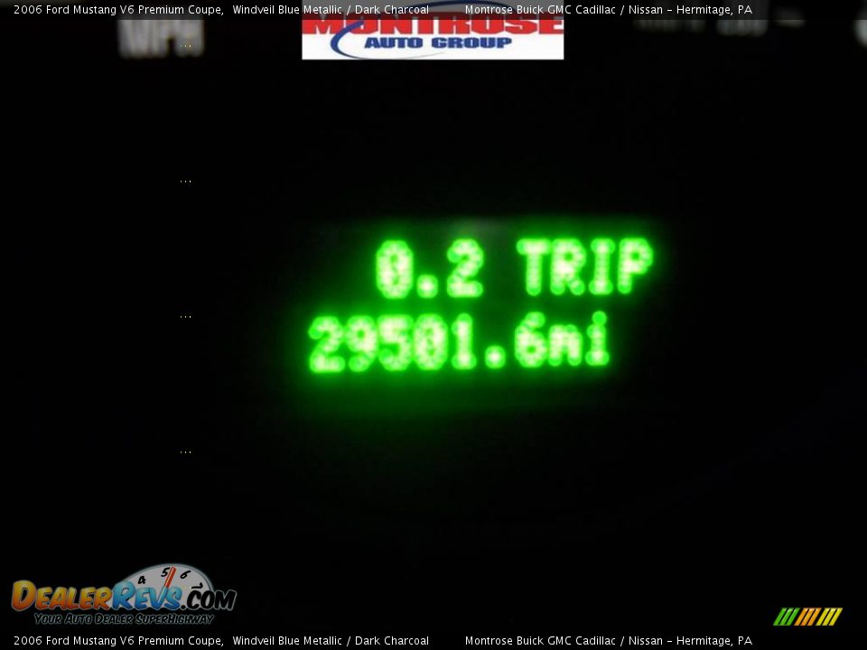 2006 Ford Mustang V6 Premium Coupe Windveil Blue Metallic / Dark Charcoal Photo #30