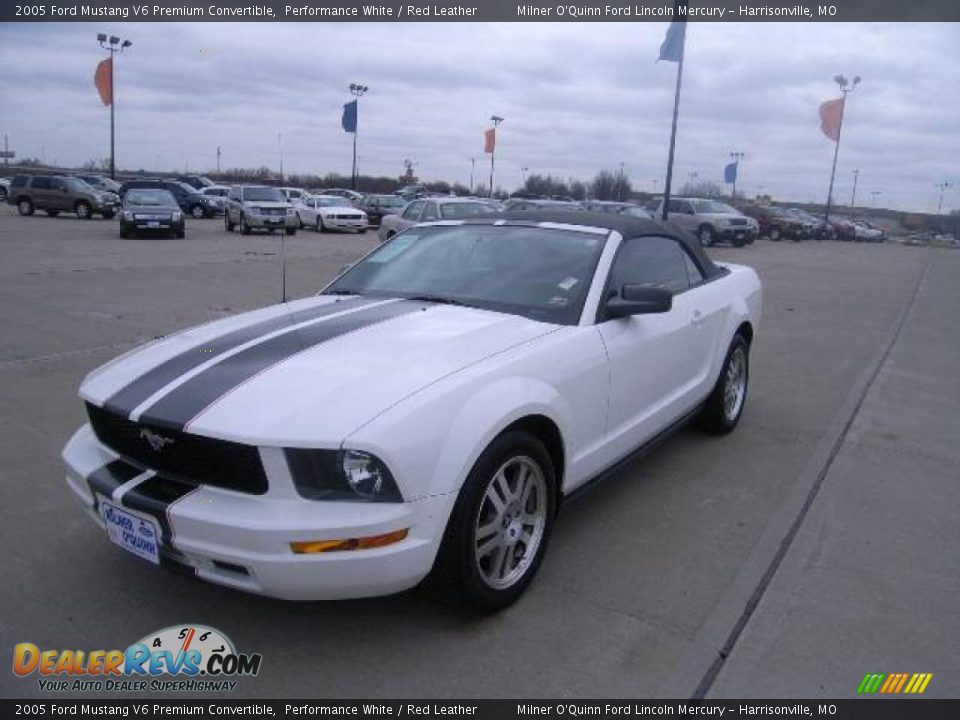 2005 Ford Mustang V6 Premium Convertible Performance White / Red Leather Photo #7