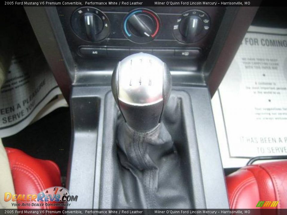 2005 Ford Mustang V6 Premium Convertible Performance White / Red Leather Photo #16