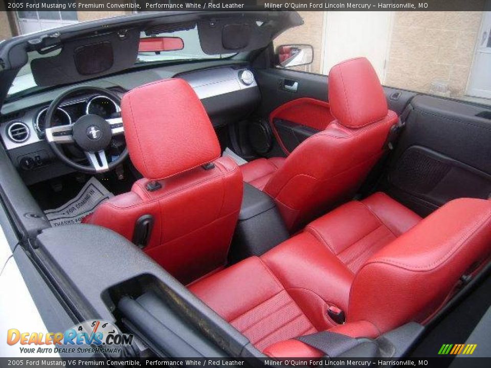 2005 Ford Mustang V6 Premium Convertible Performance White / Red Leather Photo #23