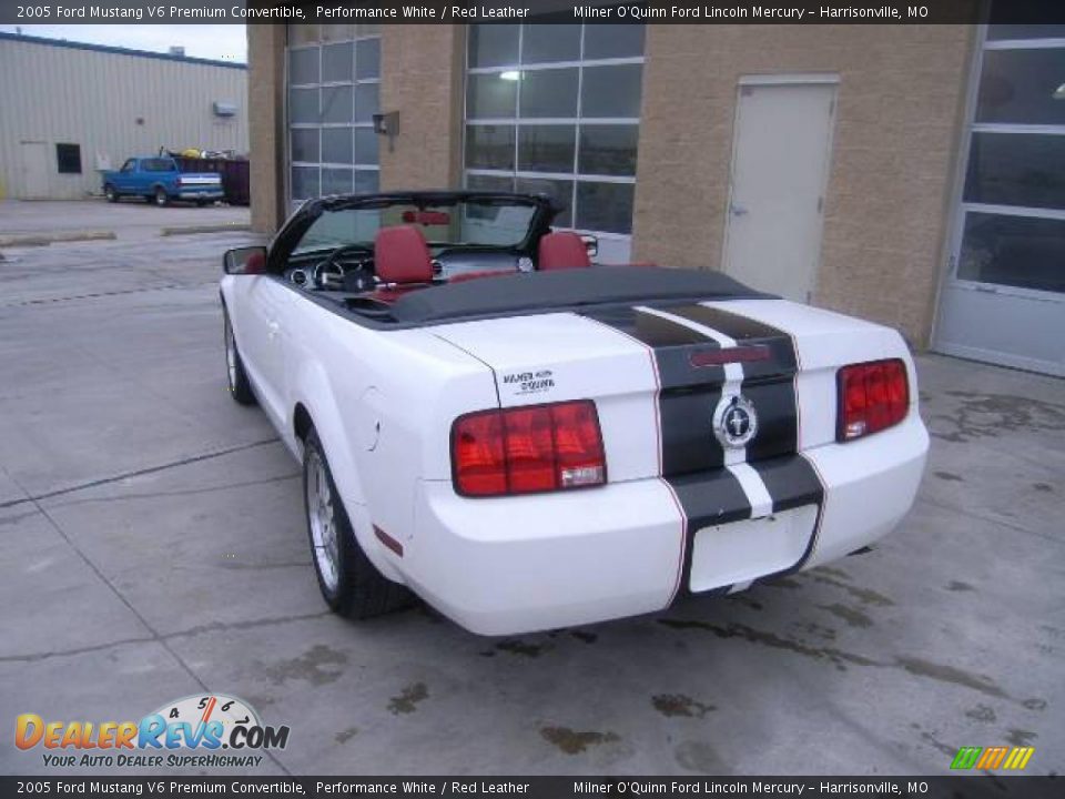 2005 Ford Mustang V6 Premium Convertible Performance White / Red Leather Photo #27