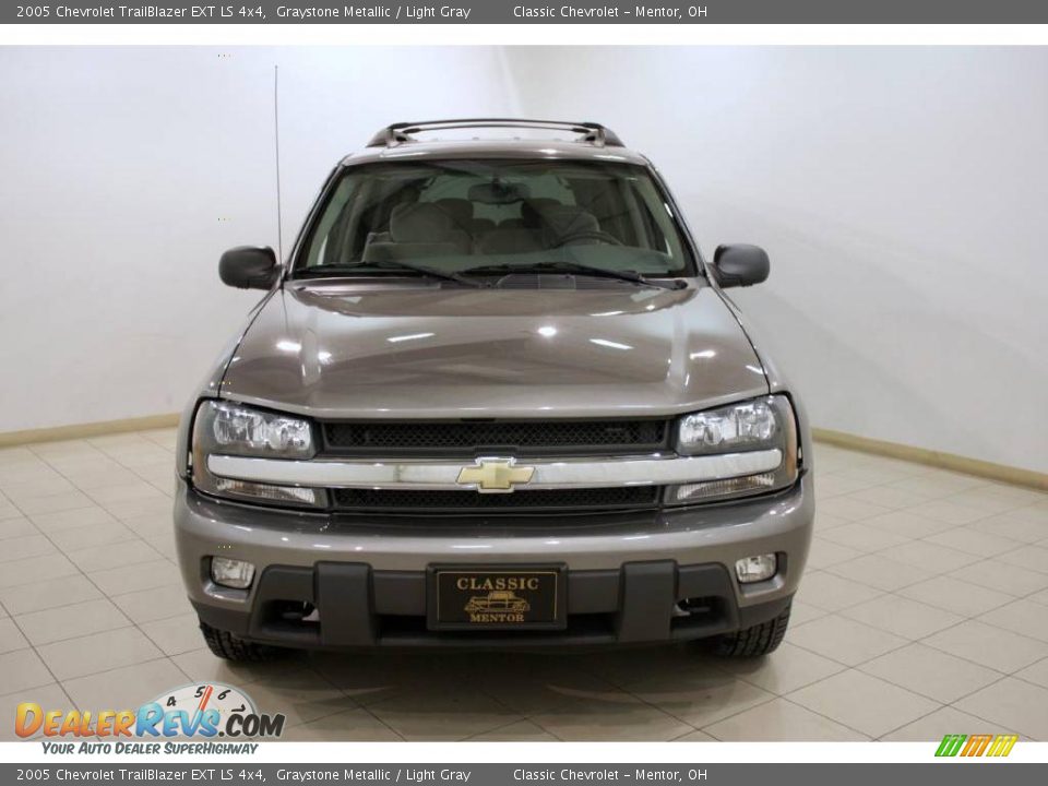 2005 Chevrolet TrailBlazer EXT LS 4x4 Graystone Metallic / Light Gray Photo #2