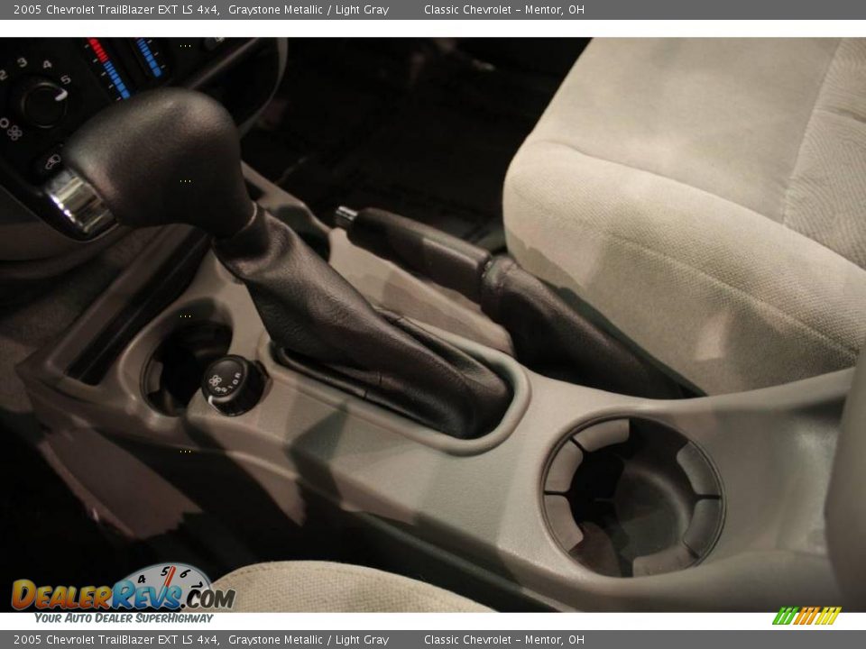 2005 Chevrolet TrailBlazer EXT LS 4x4 Graystone Metallic / Light Gray Photo #13