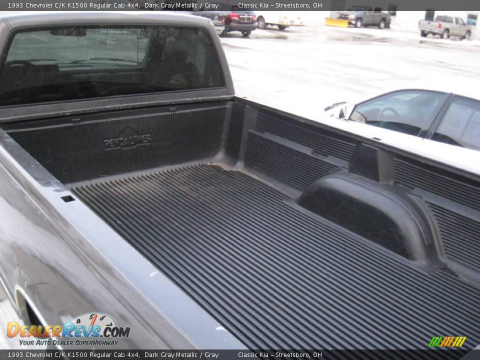 1993 Chevrolet C/K K1500 Regular Cab 4x4 Dark Gray Metallic / Gray Photo #7