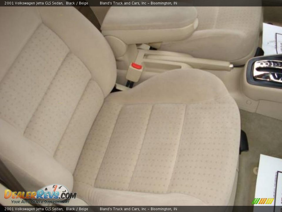 2001 Volkswagen Jetta GLS Sedan Black / Beige Photo #13