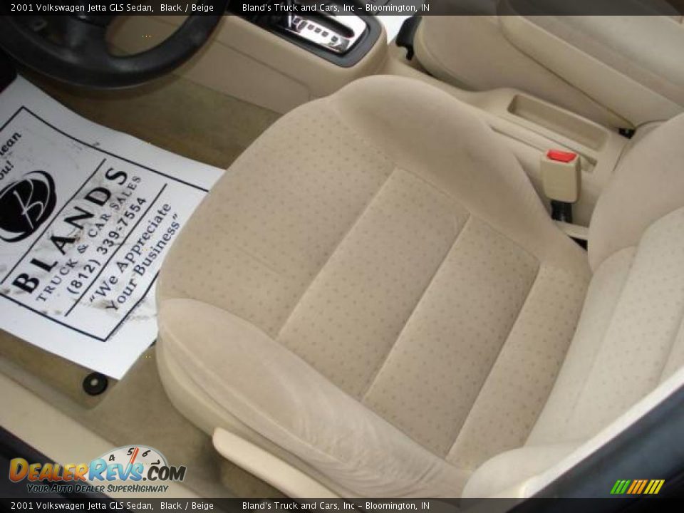 2001 Volkswagen Jetta GLS Sedan Black / Beige Photo #14