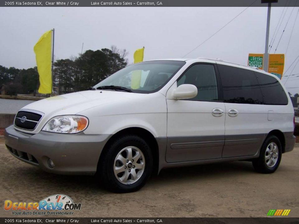 2005 Kia Sedona EX Clear White / Gray Photo #2