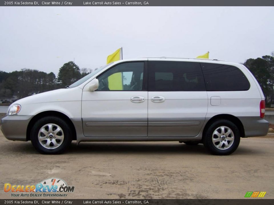 2005 Kia Sedona EX Clear White / Gray Photo #4