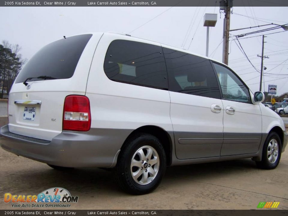 2005 Kia Sedona EX Clear White / Gray Photo #7