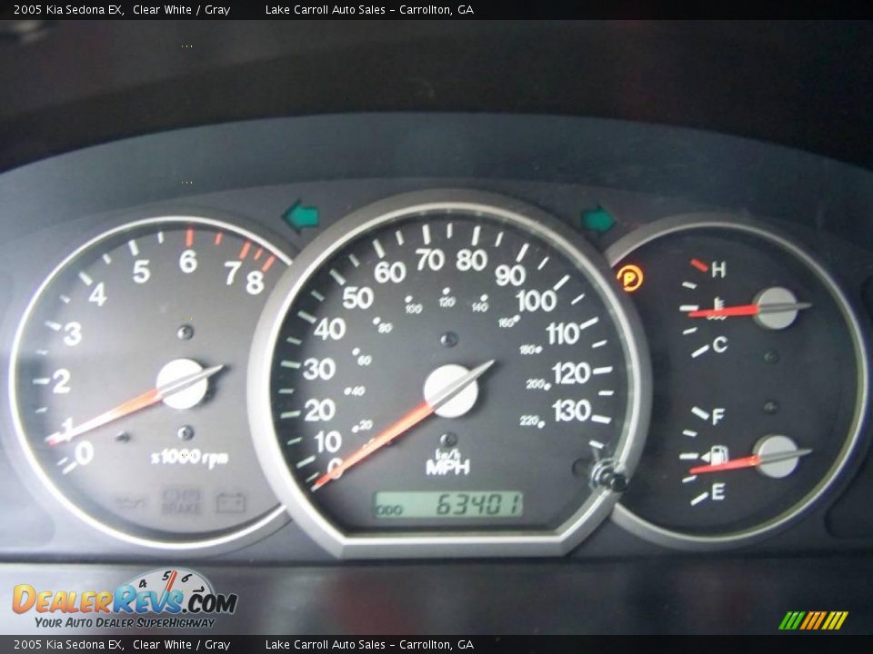 2005 Kia Sedona EX Clear White / Gray Photo #15