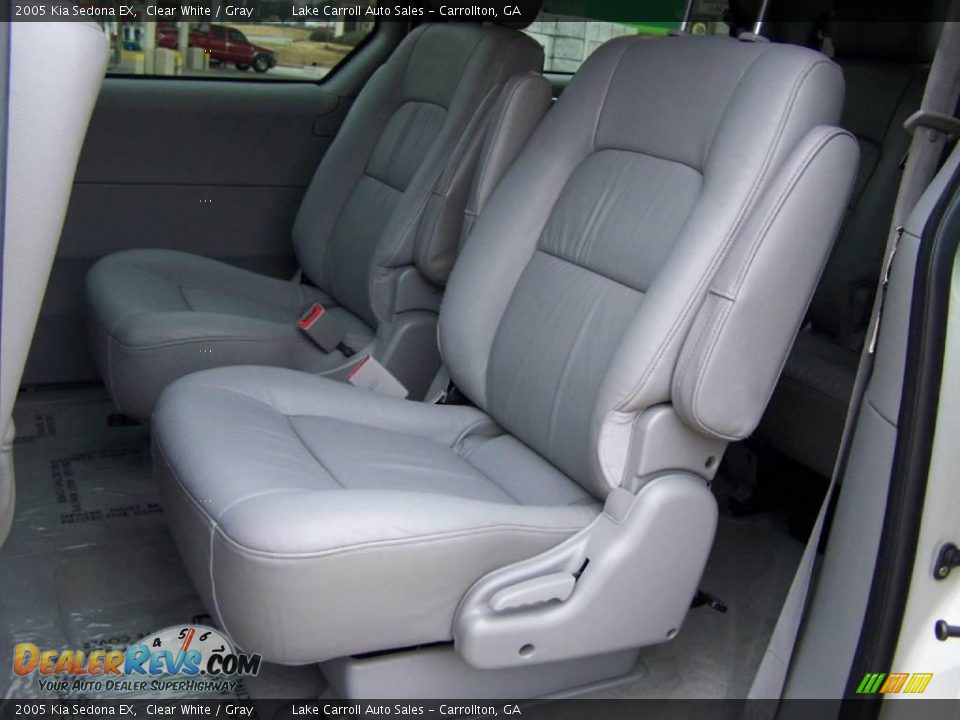 2005 Kia Sedona EX Clear White / Gray Photo #25