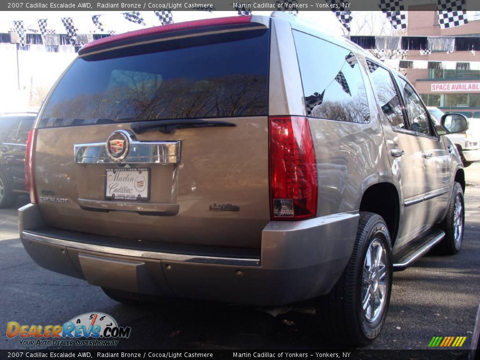 2007 Cadillac Escalade AWD Radiant Bronze / Cocoa/Light Cashmere Photo #4