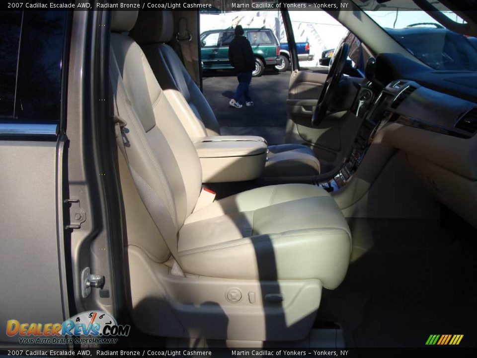 2007 Cadillac Escalade AWD Radiant Bronze / Cocoa/Light Cashmere Photo #15