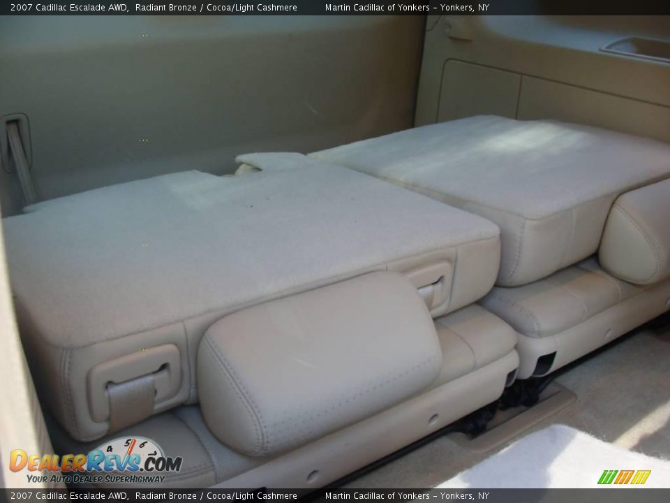 2007 Cadillac Escalade AWD Radiant Bronze / Cocoa/Light Cashmere Photo #17