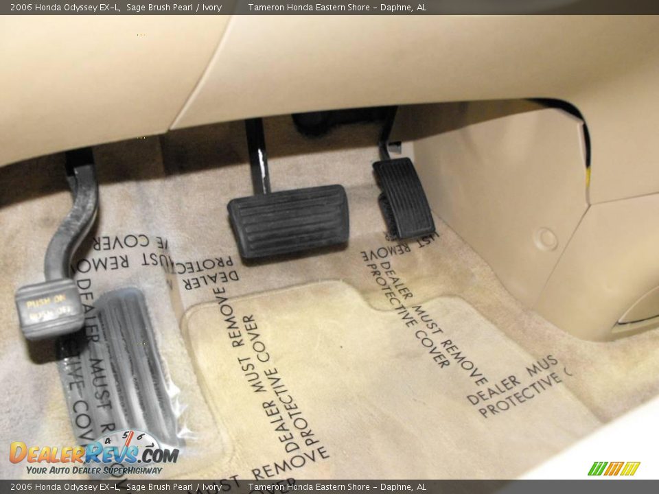 2006 Honda Odyssey EX-L Sage Brush Pearl / Ivory Photo #13
