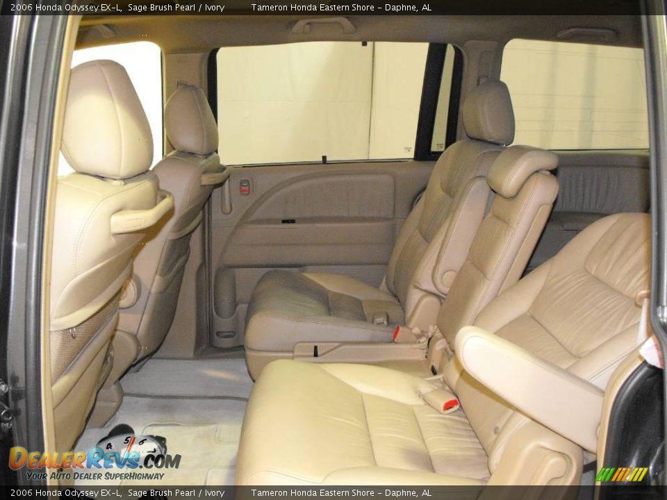2006 Honda Odyssey EX-L Sage Brush Pearl / Ivory Photo #15