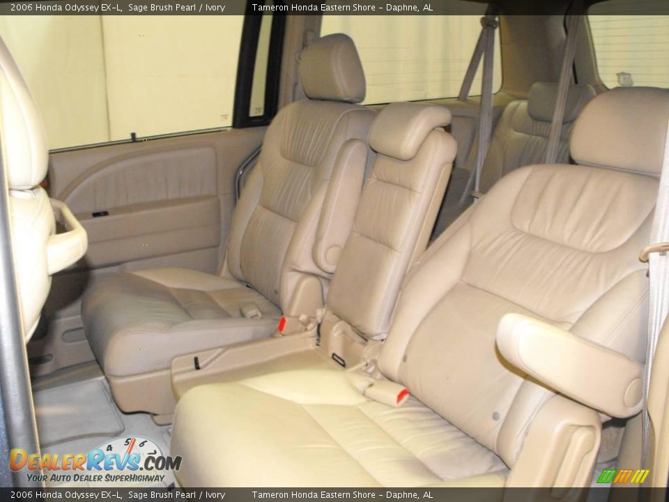 2006 Honda Odyssey EX-L Sage Brush Pearl / Ivory Photo #16
