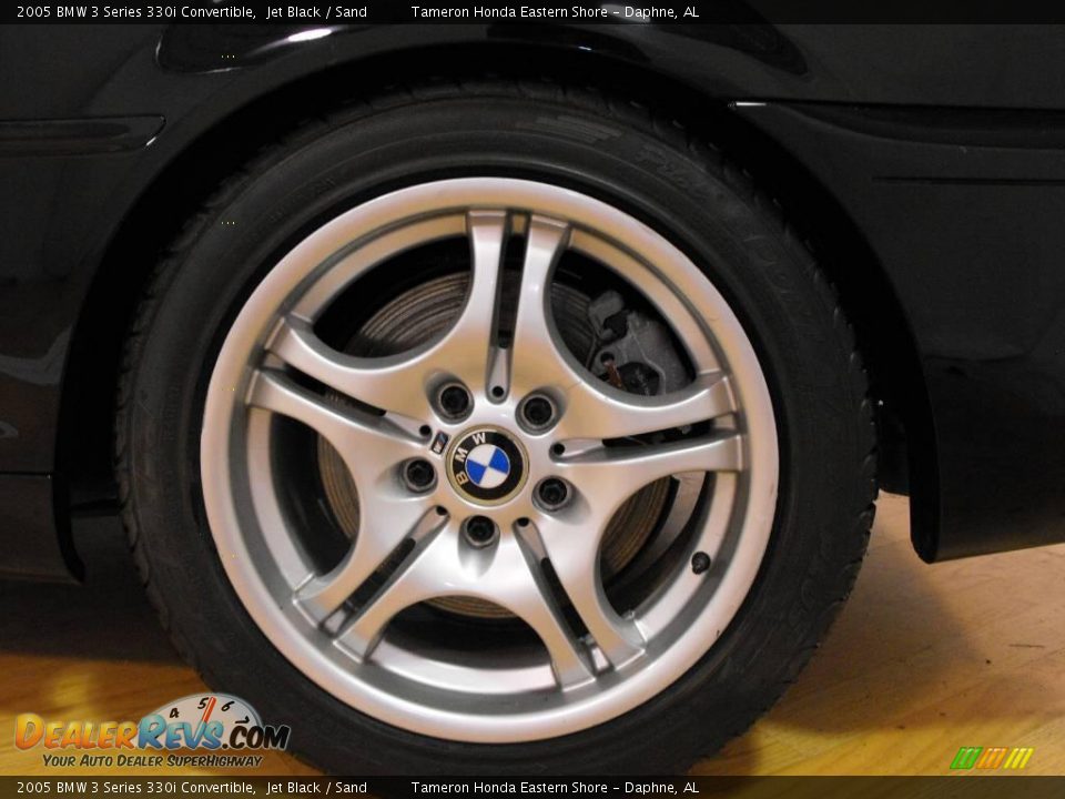 2005 BMW 3 Series 330i Convertible Jet Black / Sand Photo #32