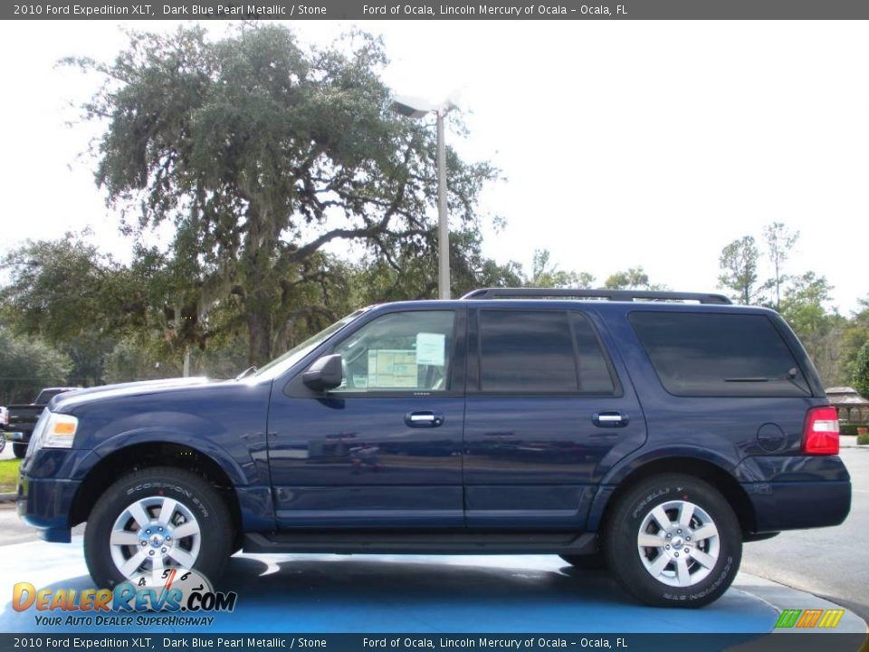 2010 Ford Expedition XLT Dark Blue Pearl Metallic / Stone Photo #2