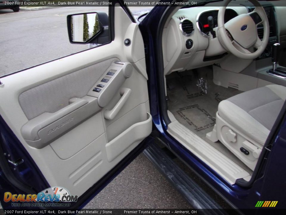 2007 Ford Explorer XLT 4x4 Dark Blue Pearl Metallic / Stone Photo #9