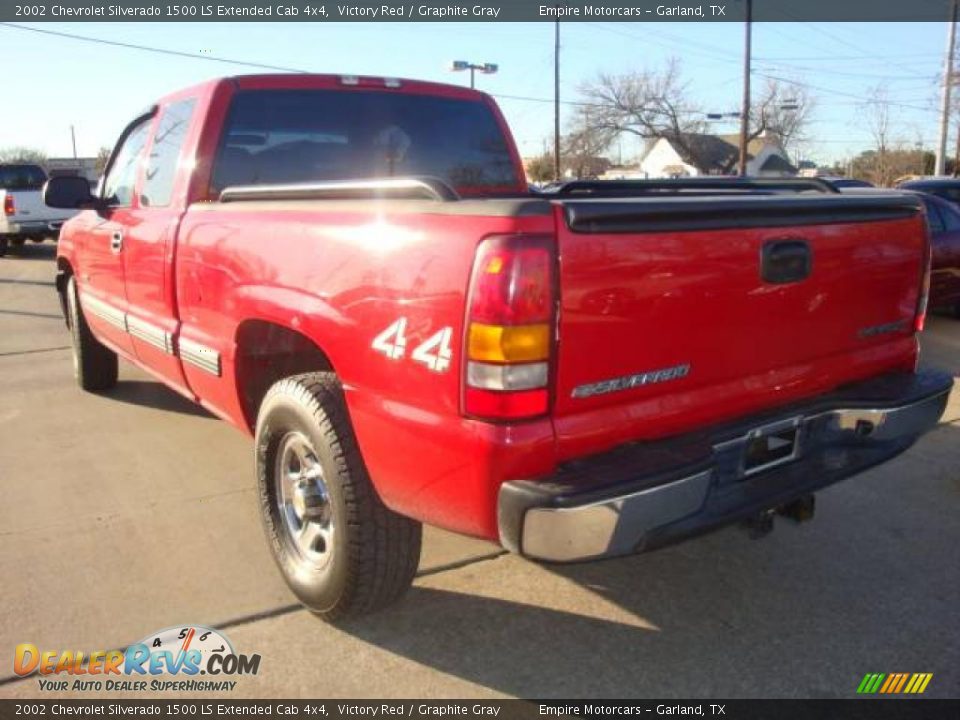 2002 Chevrolet Silverado 1500 LS Extended Cab 4x4 Victory Red / Graphite Gray Photo #3