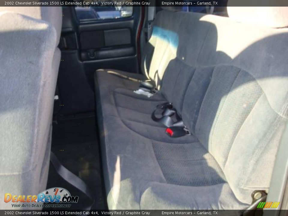 2002 Chevrolet Silverado 1500 LS Extended Cab 4x4 Victory Red / Graphite Gray Photo #7