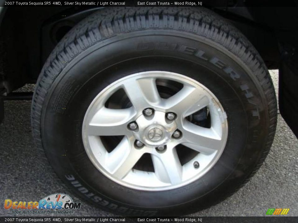 2007 Toyota Sequoia SR5 4WD Silver Sky Metallic / Light Charcoal Photo #14
