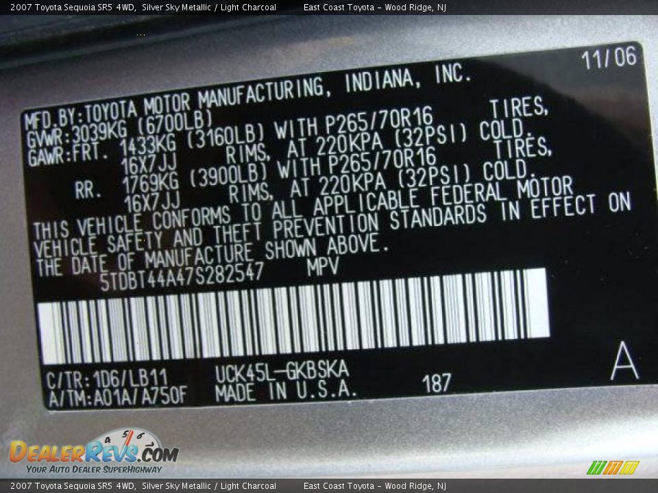 2007 Toyota Sequoia SR5 4WD Silver Sky Metallic / Light Charcoal Photo #15