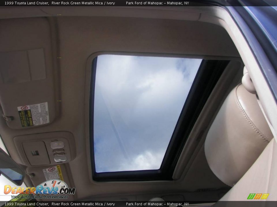 1999 Toyota Land Cruiser River Rock Green Metallic Mica / Ivory Photo #15