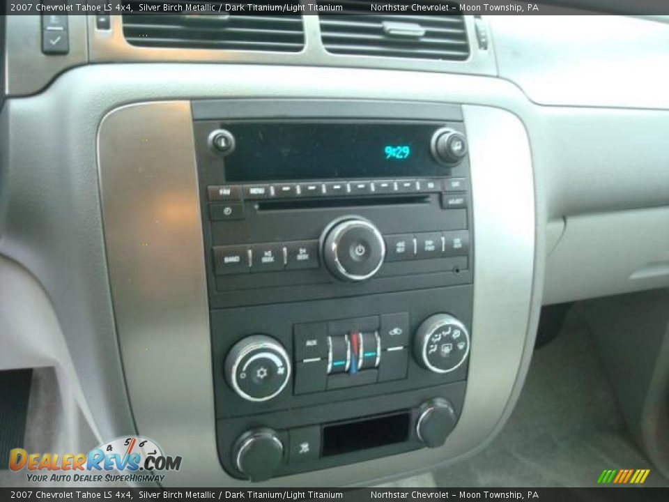 2007 Chevrolet Tahoe LS 4x4 Silver Birch Metallic / Dark Titanium/Light Titanium Photo #18