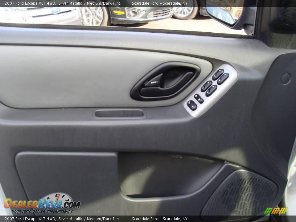 2007 Ford Escape XLT 4WD Silver Metallic / Medium/Dark Flint Photo #11