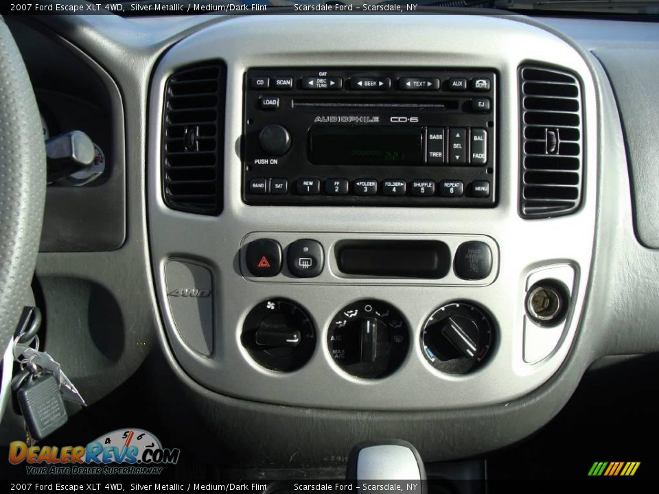 2007 Ford Escape XLT 4WD Silver Metallic / Medium/Dark Flint Photo #21