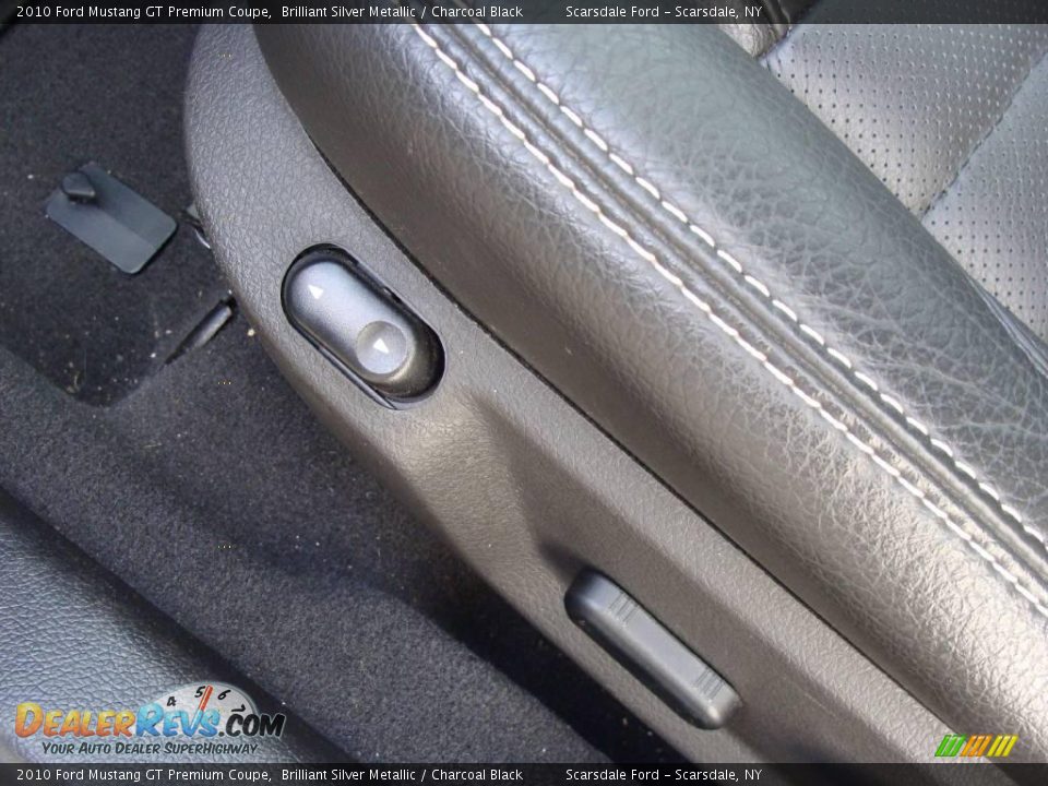 2010 Ford Mustang GT Premium Coupe Brilliant Silver Metallic / Charcoal Black Photo #13