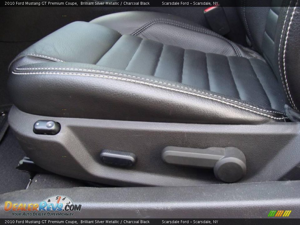 2010 Ford Mustang GT Premium Coupe Brilliant Silver Metallic / Charcoal Black Photo #14