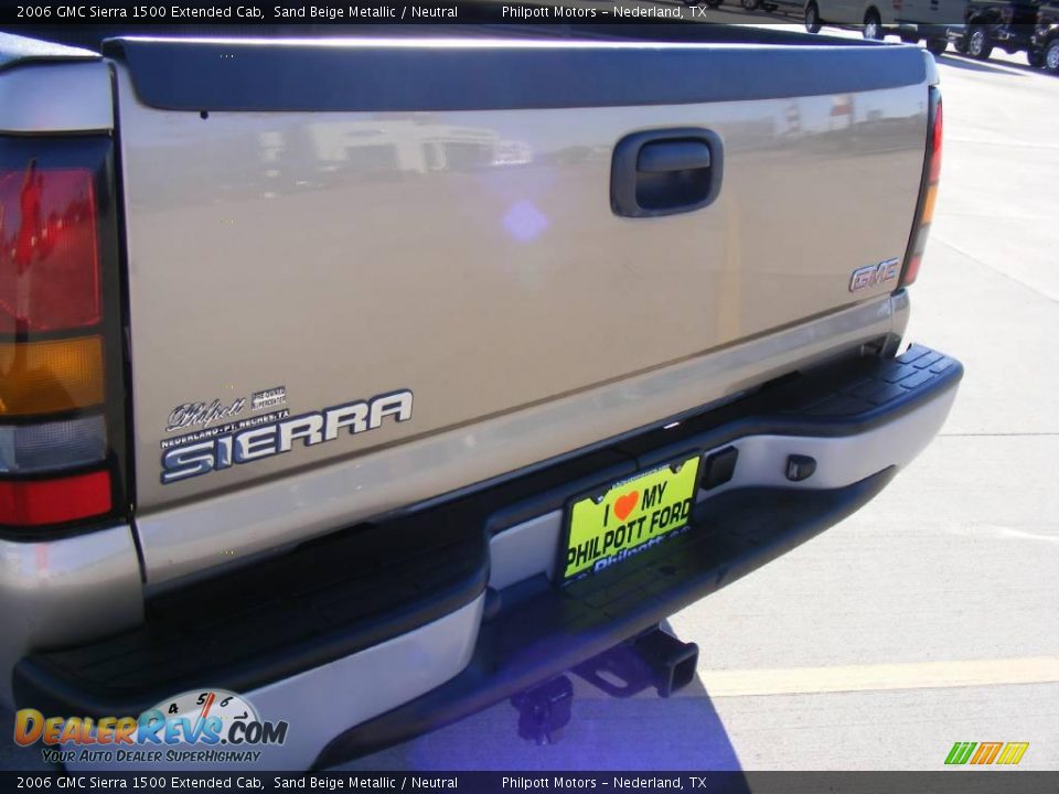 2006 GMC Sierra 1500 Extended Cab Sand Beige Metallic / Neutral Photo #21