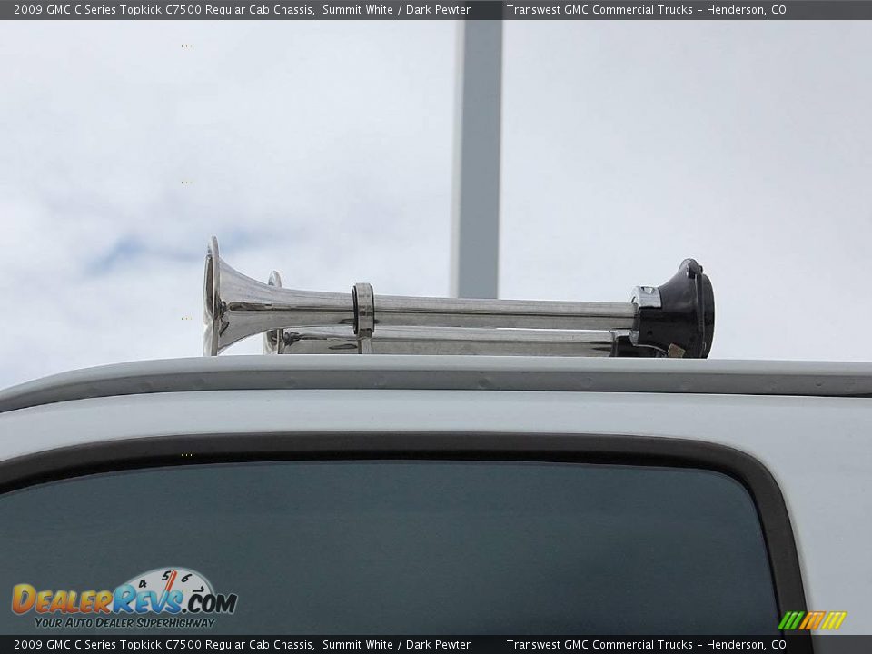 2009 GMC C Series Topkick C7500 Regular Cab Chassis Summit White / Dark Pewter Photo #12