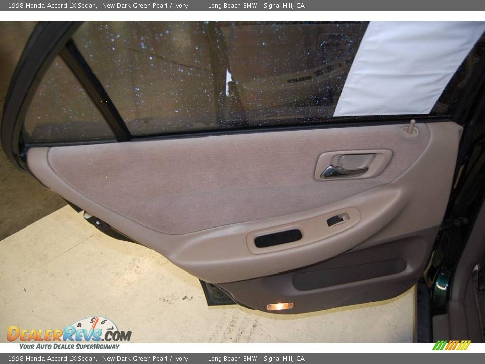 1998 Honda Accord LX Sedan New Dark Green Pearl / Ivory Photo #29