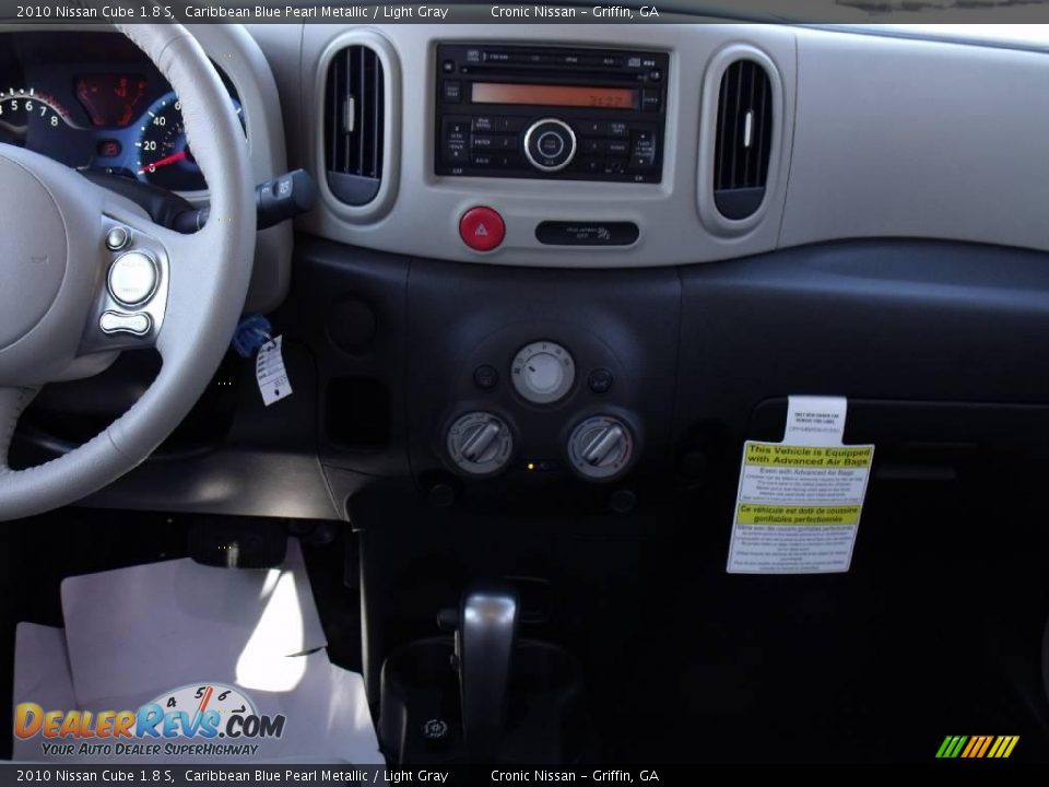 2010 Nissan Cube 1.8 S Caribbean Blue Pearl Metallic / Light Gray Photo #16